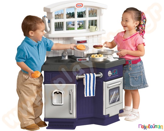 Παιδική Κουζίνα Εξοχής, της Little Tikes σε μπλε χρώμα, ιδανική για γωνία. Περιλαμβάνει φούρνο, νεροχύτη, ψυγείο και άλλα πολλά αξεσουάρ.