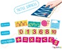 Σετ με κάρτες προγραφής με αριθμούς και μαθηματικά σύμβολα που αναγνωρίζονται με την αφή.