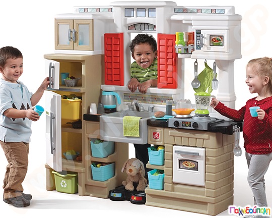 Παιδική Κουζίνα της Step2, είναι ευρύχωρη, διαθέτει φώτα, ηλεκτρονικούς ήχους και 42 κουζινικά αξεσουάρ.