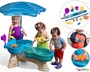 Παιχνίδι Νερού με Ομπρέλα Spill n Splash της Step2, σε χρώματα αποχρώσεων του μπλε, με ομπρέλα και 11 ακόμη αξεσουάρ παιχνιδιού.