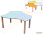 Ξύλινο παιδικό τραπέζι πέταλο, σε θαλασσί χρώμα, πιστοποιημένο για χρήση σε χώρους με παιδιά.