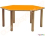Ξύλινο παιδικό τραπέζι εξάγωνο, σε πορτοκαλί χρώμα, πιστοποιημένο για χρήση σε χώρους με παιδιά.