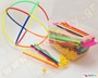 Παιδικό παιχνίδι κατασκευών 400 τεμαχίων, με χρωματιστά καλαμάκια και ενώσεις, σε πλαστικό κουτί.
