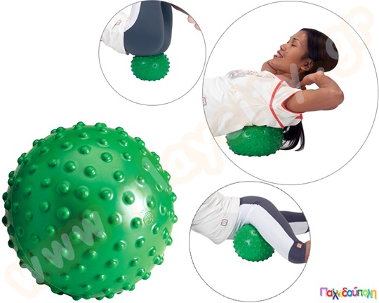Θεραπευτική μπάλα Aku ball, με διάμετρο 20 εκατοστά και σκληρά ανάγλυφα εξογκώματα.