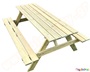 Ξύλινο τραπέζι πικ νικ κατασκευασμένο απο εμποτισμένη ξυλεία για να μην φθείρεται στις εξωτερικές συνθήκες.